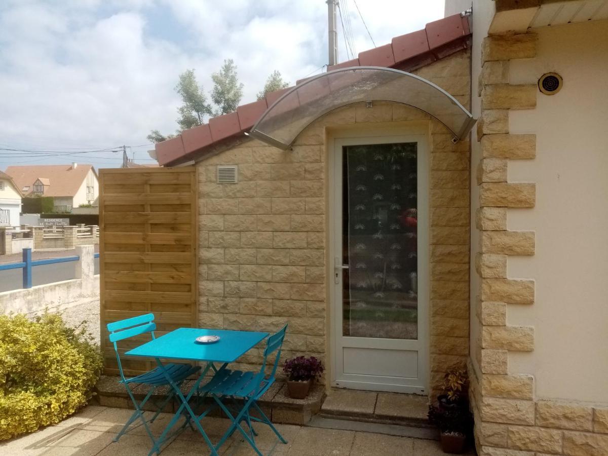 Chez Gigi Bed & Breakfast Merville-Franceville-Plage Exterior photo